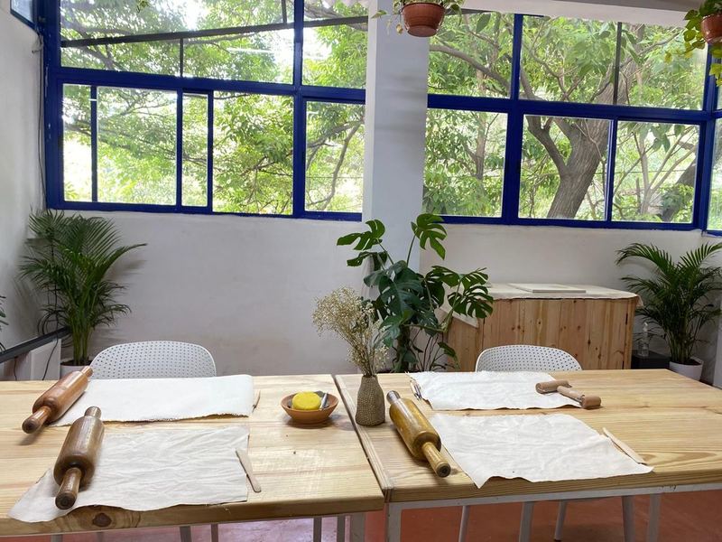 Mudcast Pottery Studio set up for a session